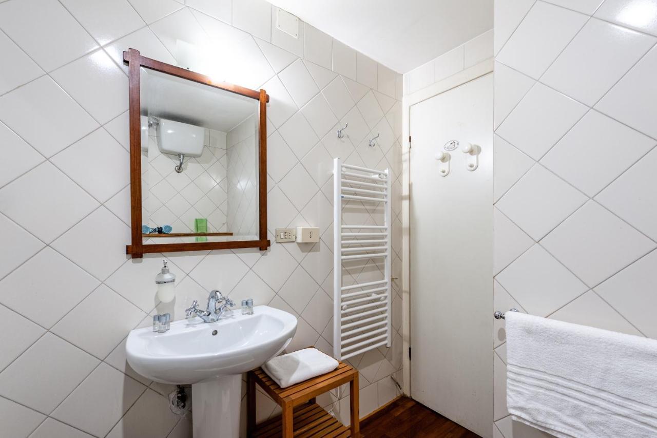 Irex Popolo Square Private Apartment Рим Экстерьер фото
